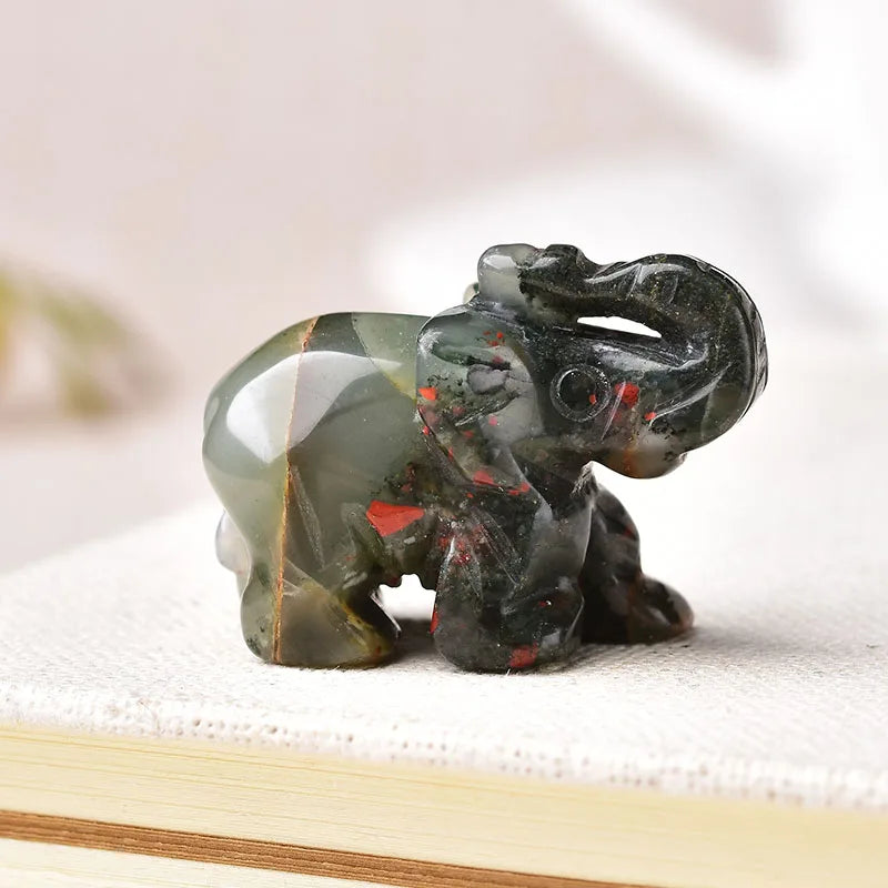 Éléphant en Pierre Naturelle Sculptée – Quartz Rose, Améthyste, Obsidienne, Œil de Tigre…