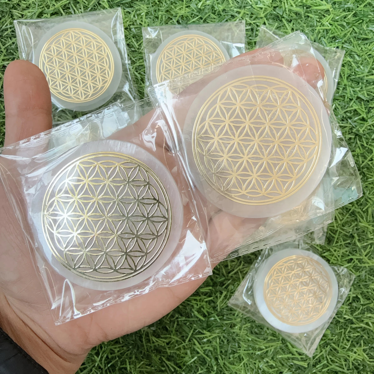 Plaque de Sélénite Fleur de Vie – Disque de Rechargement pour Pierres et Bijoux