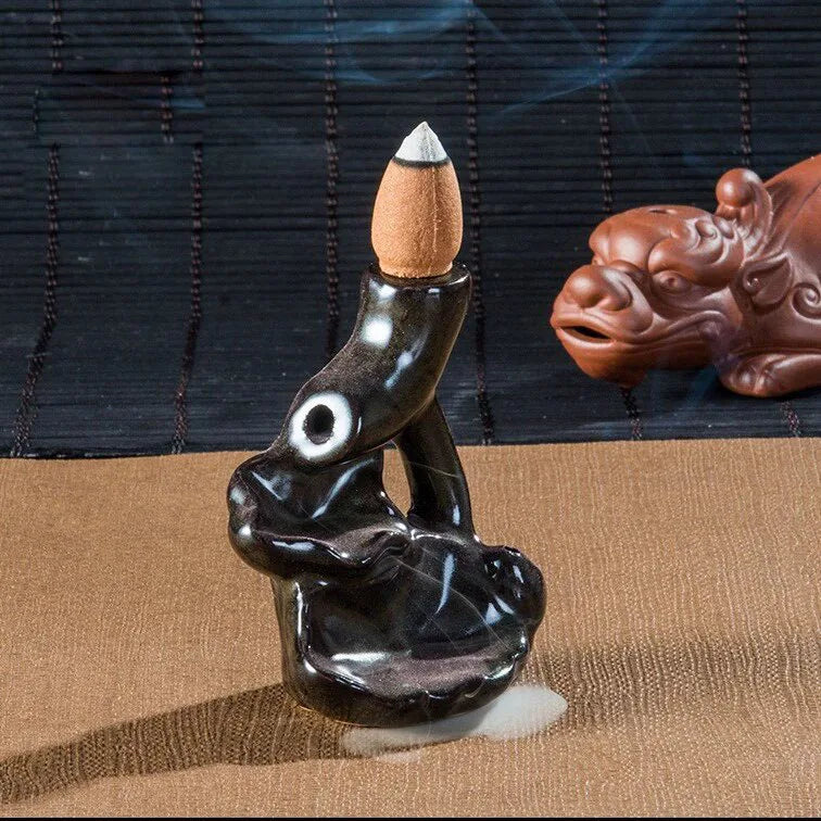 Brûleur d'Encens à Reflux Main de Bouddha et Lotus – Céramique Noire, Petit Modèle