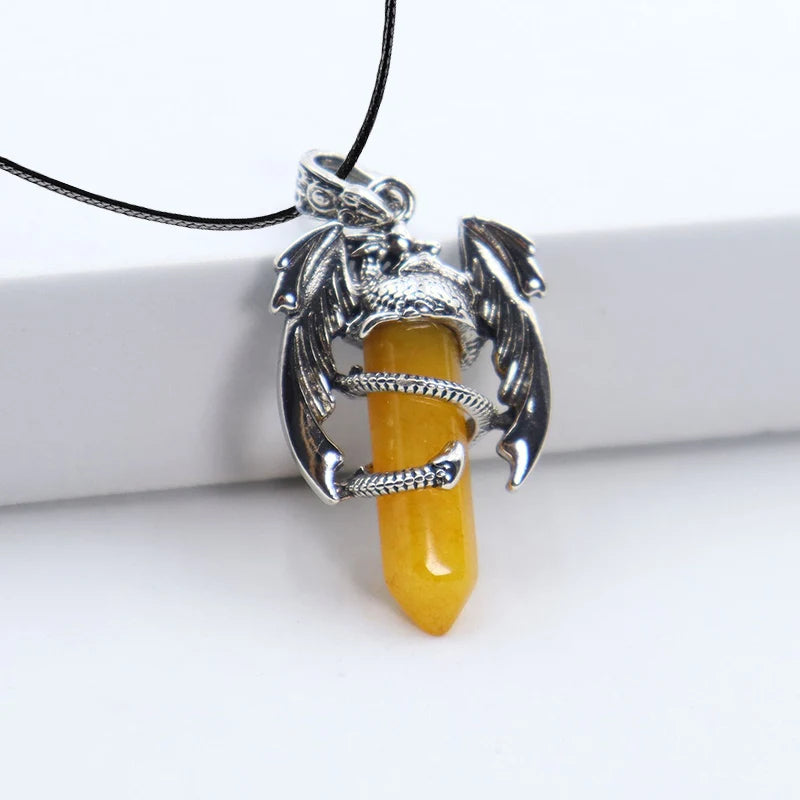 Collier Dragon et Pointe de Pierre Naturelle – Pendentif Vintage sur Cordon, 16 Pierres