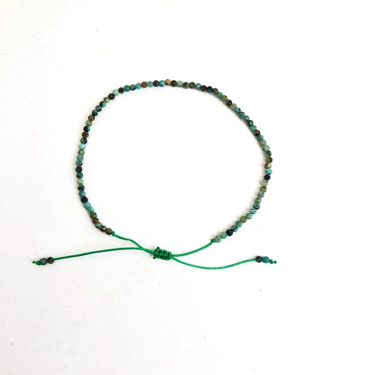 Bracelet Tressé Perles Facettées 2-3 mm – Pierre Naturelle au Choix, Ajustable, Ultra-Fin