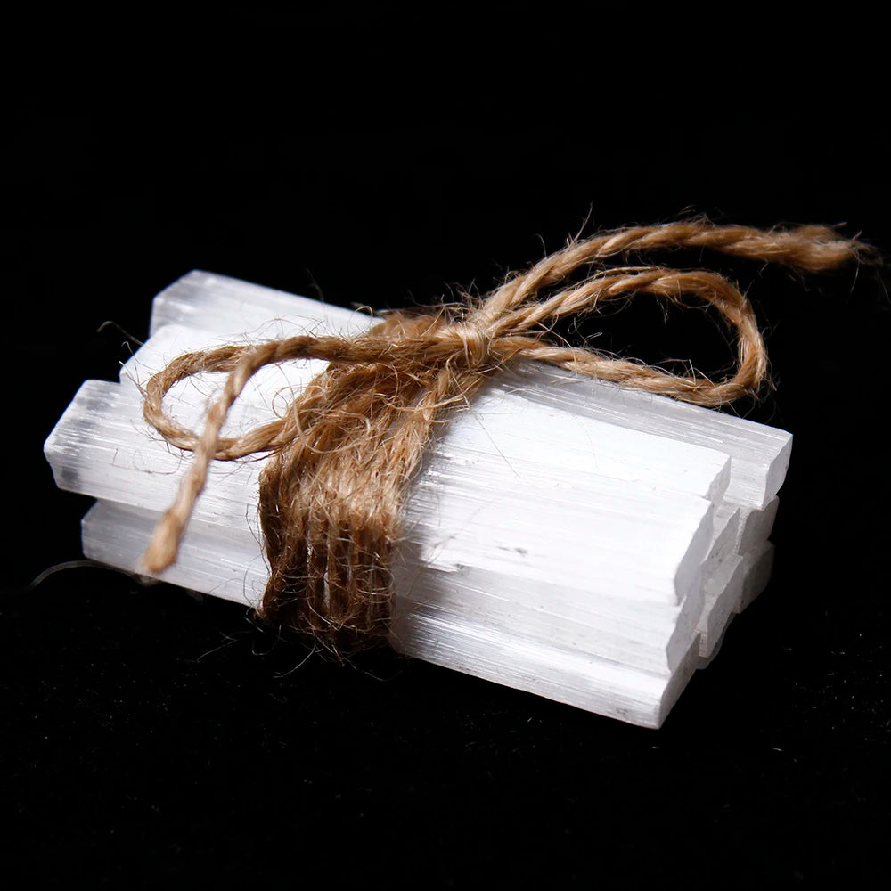 Lot de Bâtons de Sélénite du Maroc – Fagot de Bâtons Bruts Noués de Ficelle