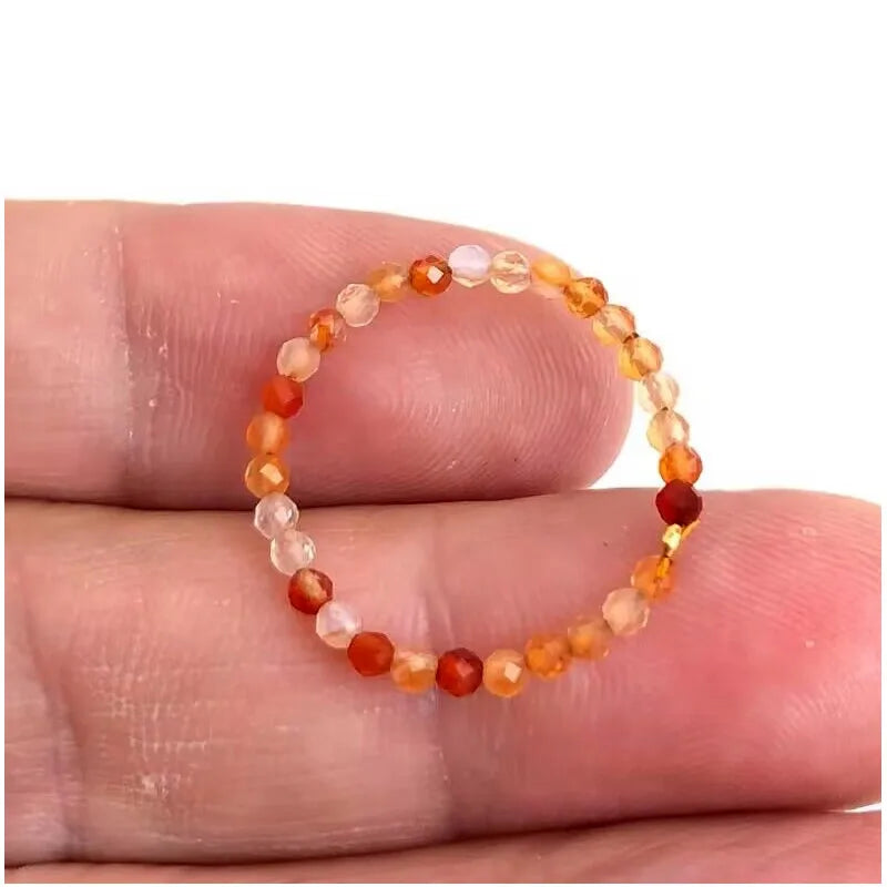Bague Fine en Perles de Pierre Naturelle Facettées 2 mm – Extensible, 26 Pierres au Choix