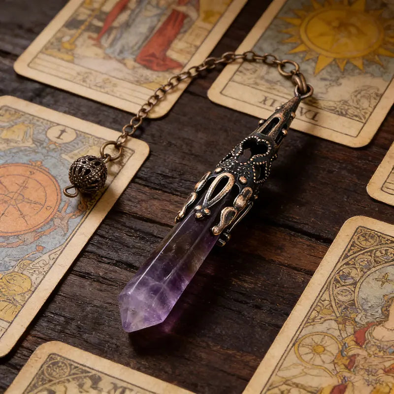 Pendule Divinatoire en Pierre Naturelle – Améthyste, Obsidienne ou Cristal de Roche, avec Chaînette