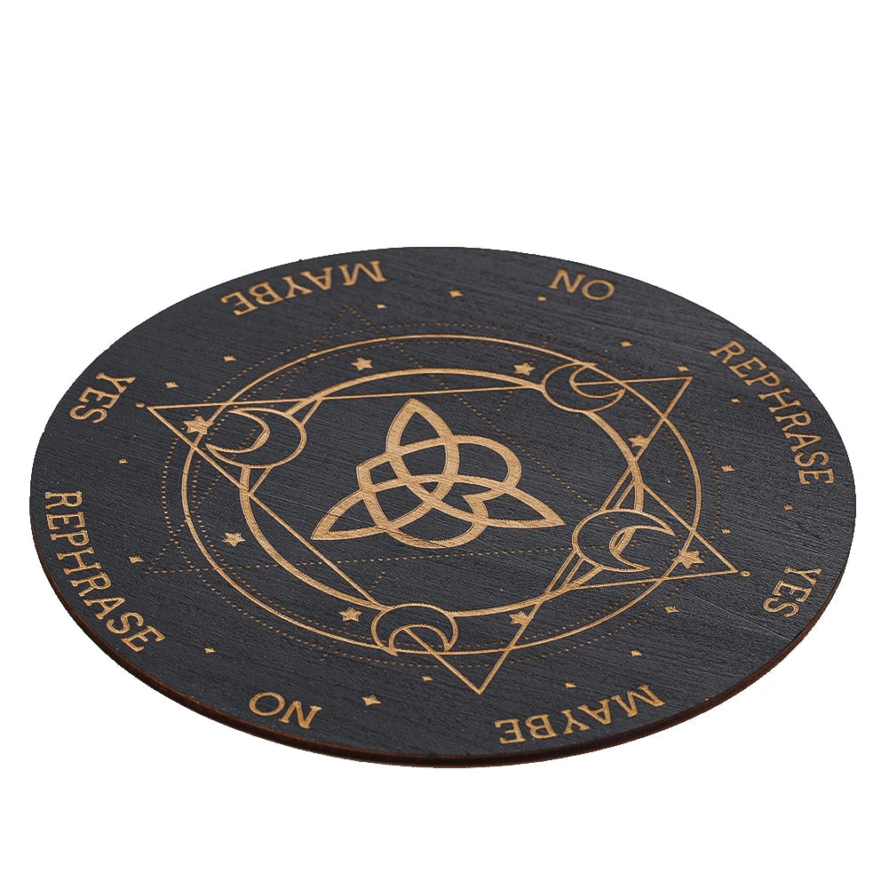 Planche à Pendule en Bois Noir Gravé – Nœud de la Trinité, Oui / Non / Peut-être, 15 cm