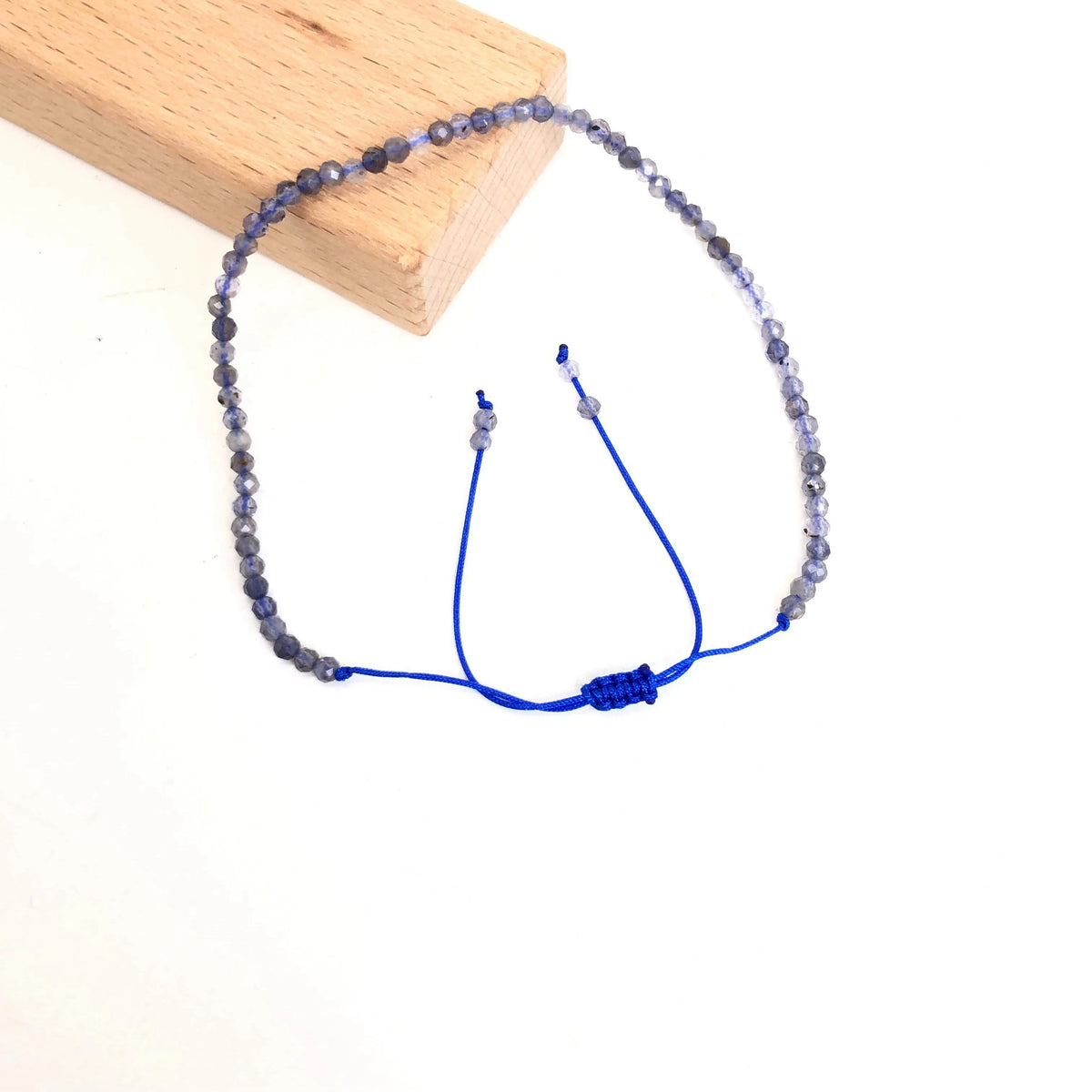Bracelet Tressé Perles Facettées 2-3 mm – Pierre Naturelle au Choix, Ajustable, Ultra-Fin