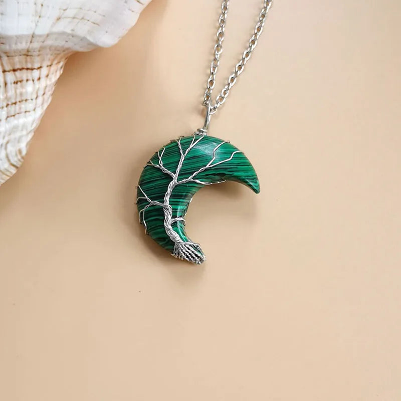Pendentif Lune et Arbre de Vie en Pierre Naturelle – Collier Serti au Fil, 6 Pierres au Choix