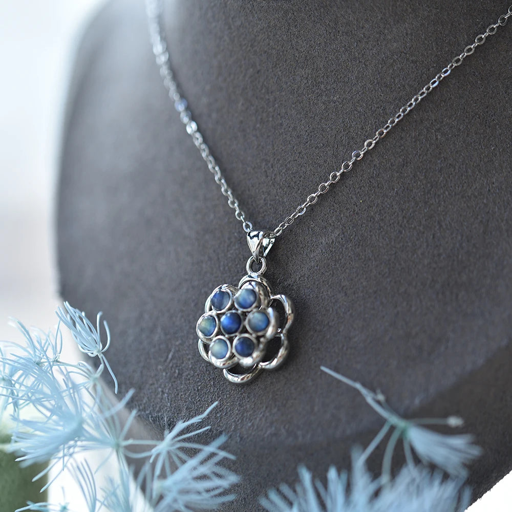Bague Rotative Fleur en Labradorite – Bague Anti-Stress Ajustable ou Collier Assorti