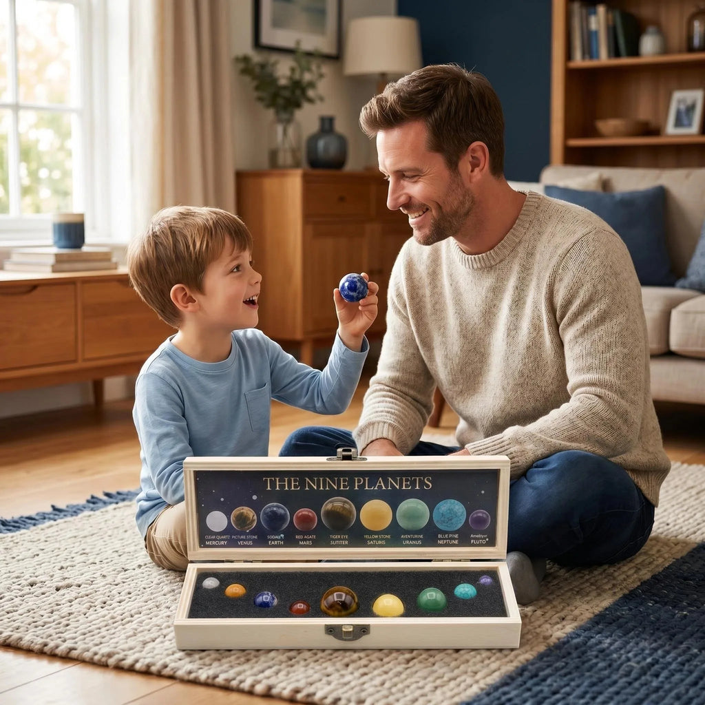 Coffret Système Solaire – 9 Sphères en Pierres Naturelles dans un Coffret en Bois