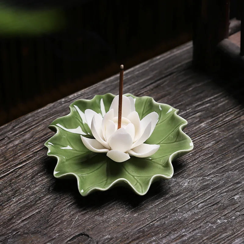 Porte-Encens Feuille de Lotus en Céramique – Fleur de Lotus Faite Main, 4 Modèles