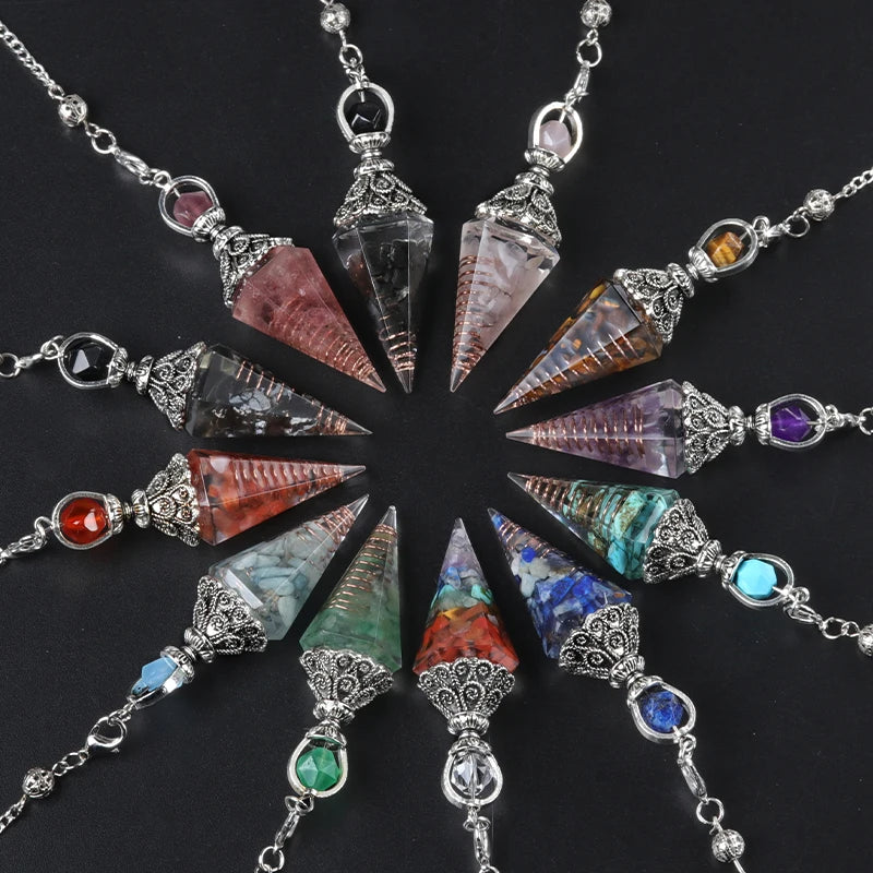 Pendule Cône en Orgonite aux Éclats de Pierres Naturelles – Monture Argent Vieilli, 10 Modèles