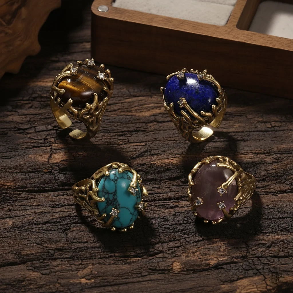 Bague Ouverte Vintage Dorée à Griffes – Grand Cabochon Lapis-Lazuli, Améthyste ou Œil de Tigre