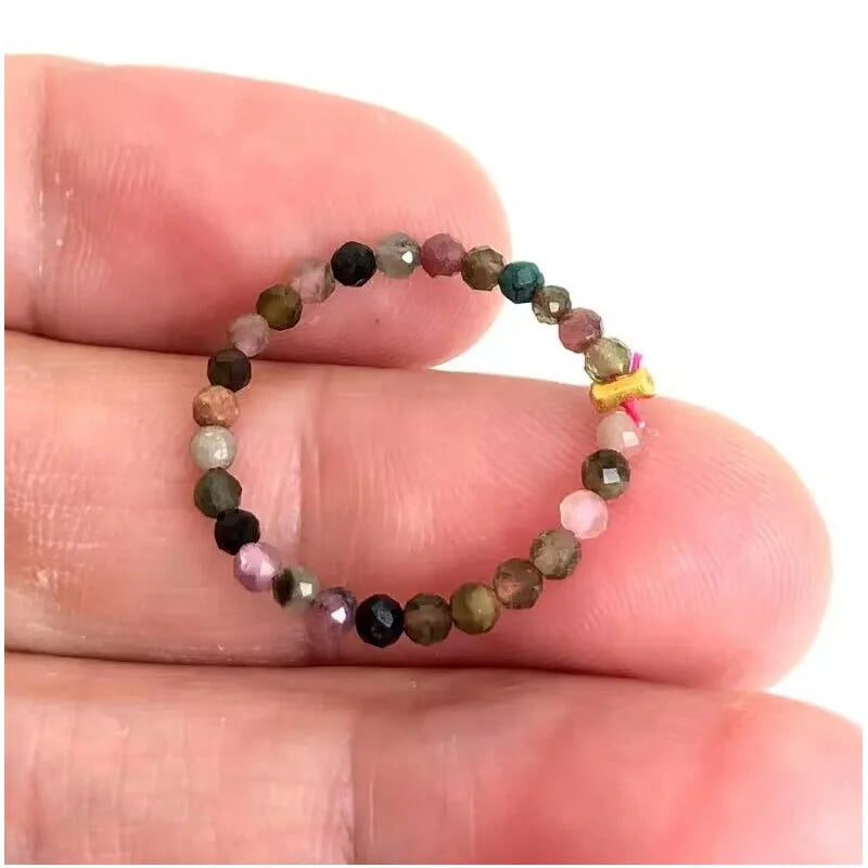 Bague Fine en Perles de Pierre Naturelle Facettées 2 mm – Extensible, 26 Pierres au Choix