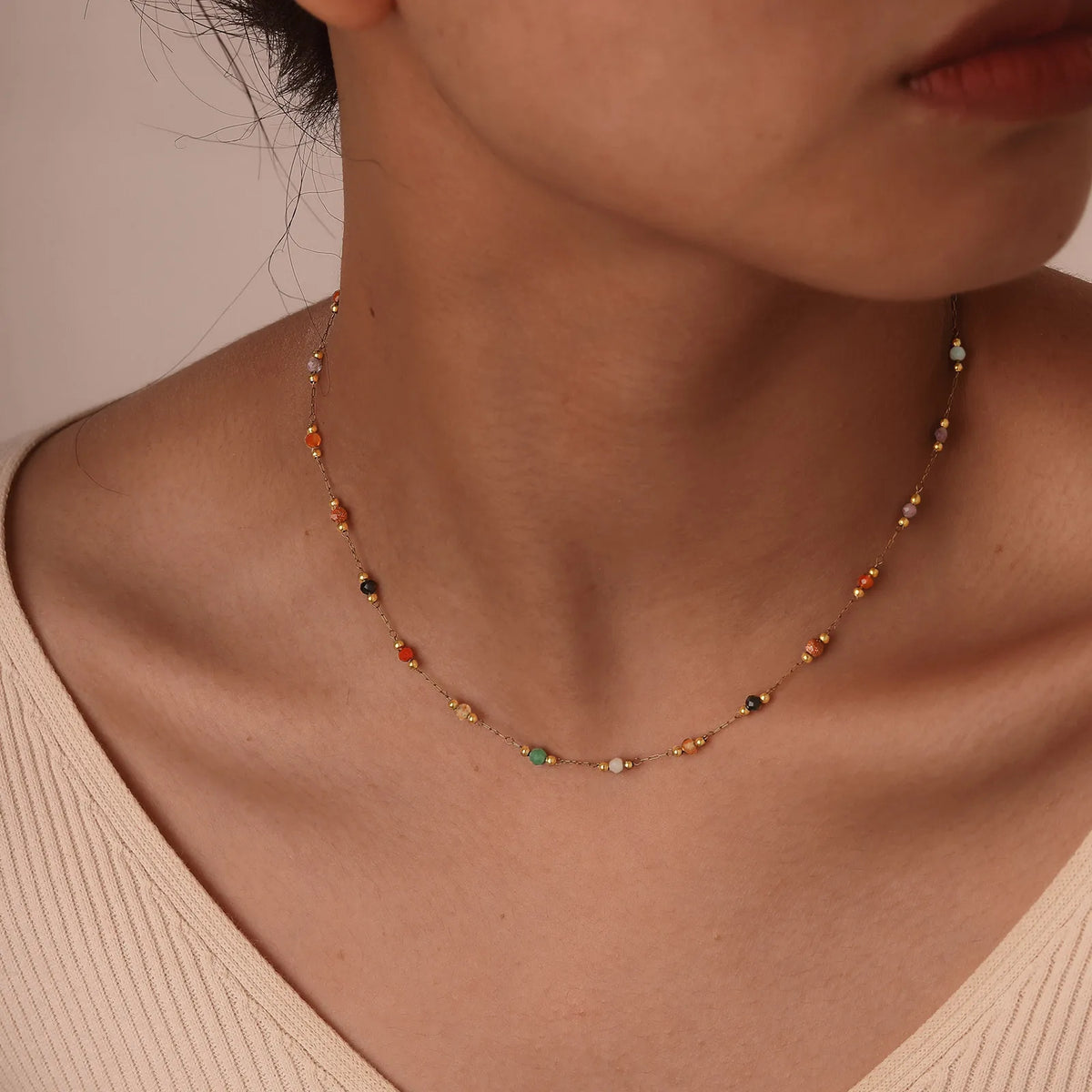 Chaîne Fine Perles de Pierres Naturelles – Collier, Bracelet ou Chevillère, Acier Doré 18 Carats