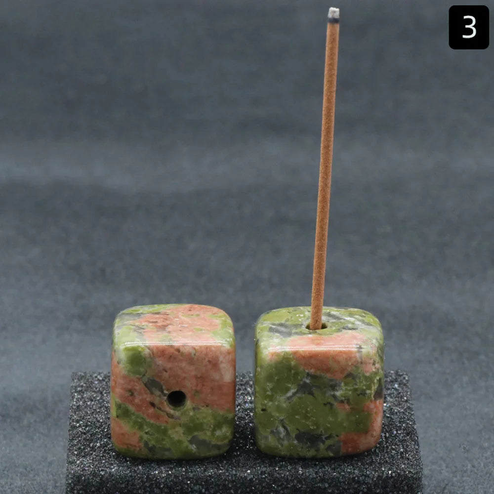 Porte-Encens Cube en Pierre Naturelle 2 cm – Quartz Rose, Améthyste, Œil de Tigre, Labradorite…