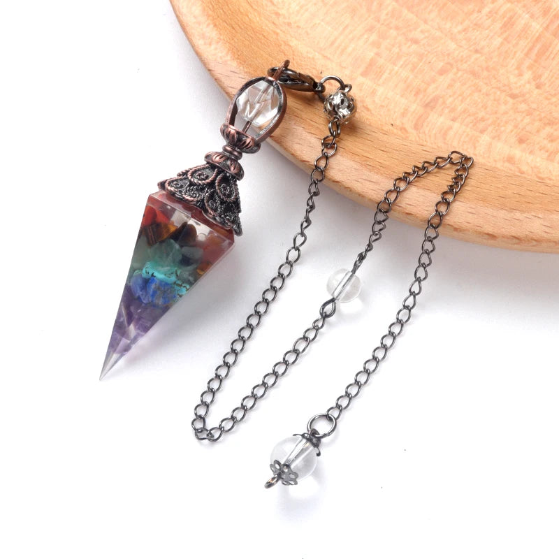 Pendule Cône en Orgonite aux Éclats de Pierres Naturelles – Monture Argent Vieilli, 10 Modèles