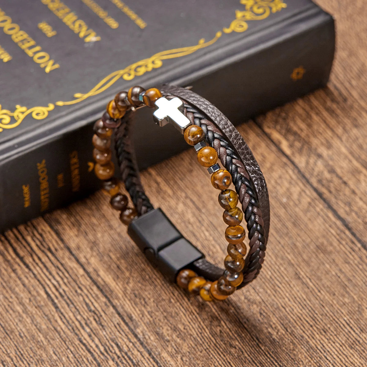 Bracelet Cuir Homme Multi-Rangs avec Perles de Pierre et Croix – 22 cm, 4 Coloris