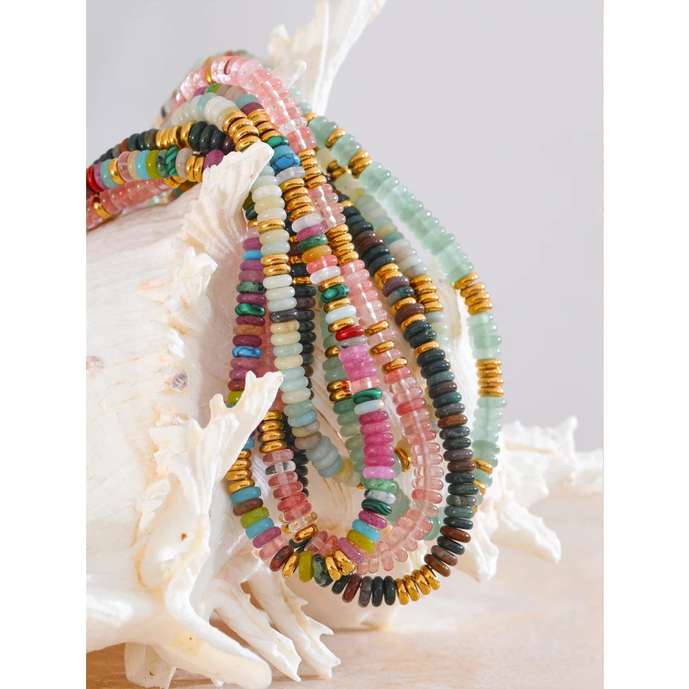 Collier Perles Heishi en Pierre Naturelle et Acier Doré – Ras du Cou Bohème, 10 Pierres au Choix