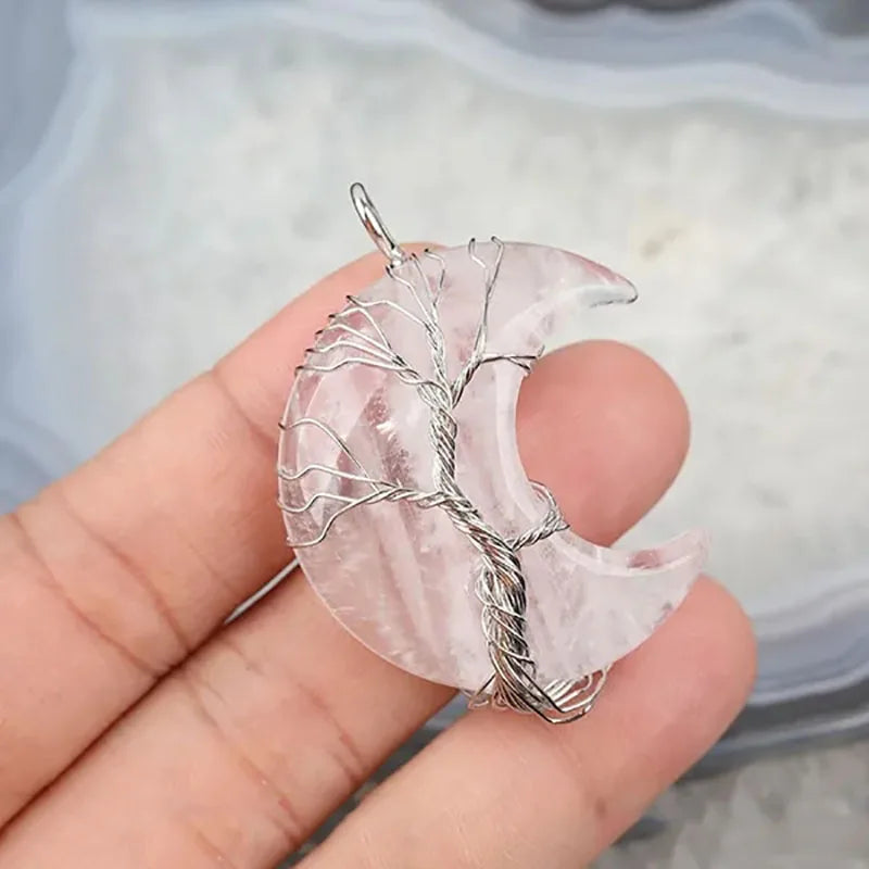 Pendentif Lune et Arbre de Vie en Pierre Naturelle – Collier Serti au Fil, 6 Pierres au Choix