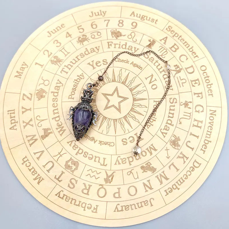 Pendule Divinatoire en Pierre Naturelle – Monture Vintage Ciselée, 8 Pierres et 2 Modèles
