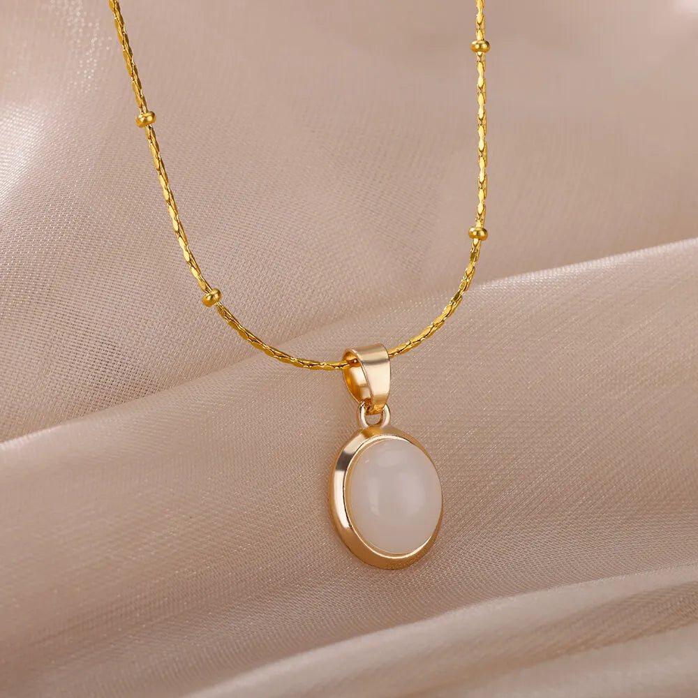 Collier Pendentif Ovale en Pierre – Acier Inoxydable Doré, Chaîne 45 cm, 13 Modèles