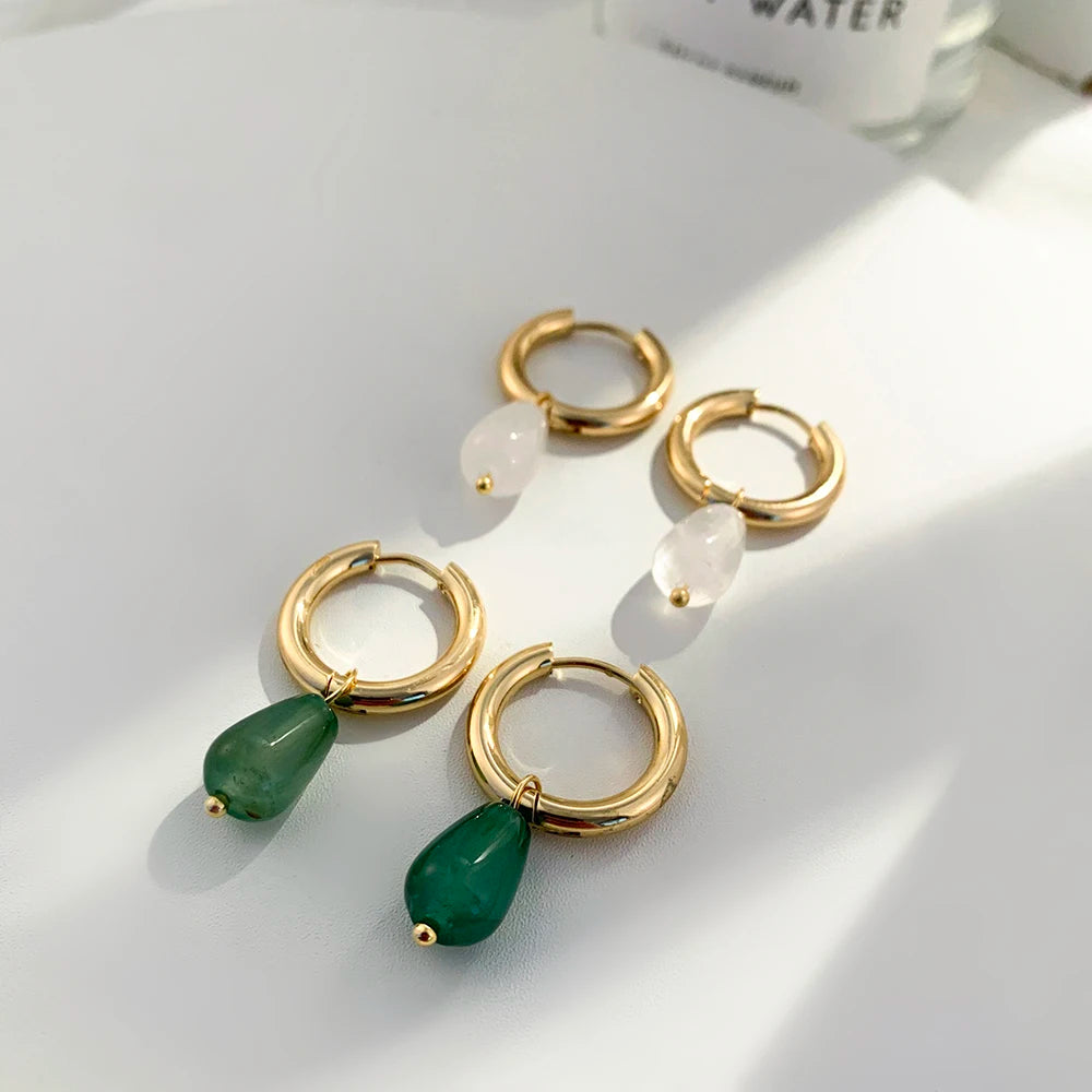Créoles en Acier Doré avec Goutte de Cristal de Roche – Boucles d'Oreilles Minimalistes