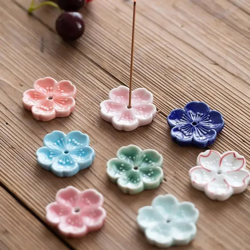 Porte-Encens Fleur de Cerisier en Céramique – Petit Support pour Bâtonnet, 13 Coloris