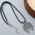 Collier Lunnitsa Croissant de Lune Femme et Homme – Pendentif Slave Ciselé Argent Vieilli ou Bronze Doré sur Cordon Noir, Bijou Lune Vintage, Idée Cadeau