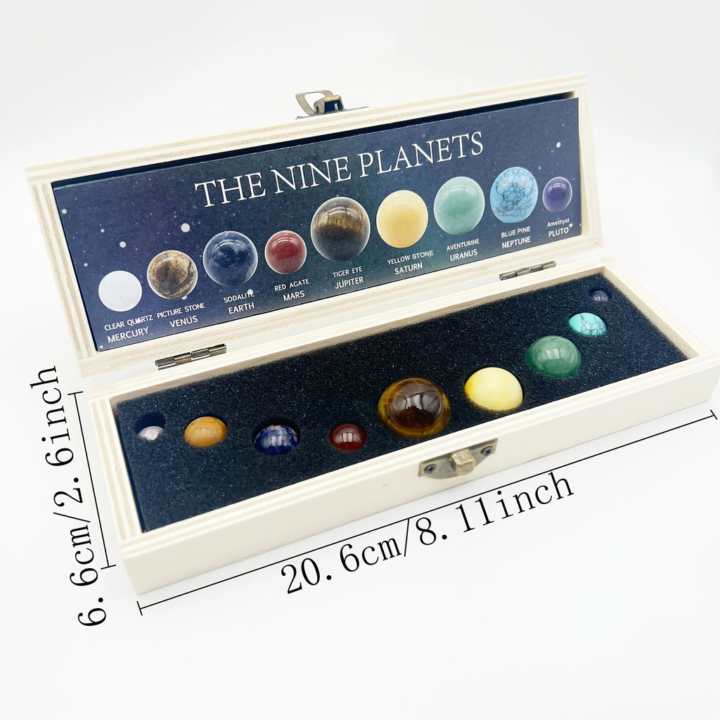 Coffret Système Solaire – 9 Sphères en Pierres Naturelles dans un Coffret en Bois