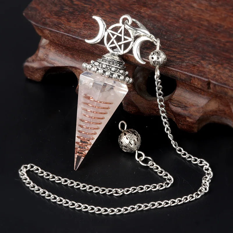Pendule Triple Lune et Pentacle en Orgonite – Éclats de Pierres Naturelles, 8 Pierres au Choix