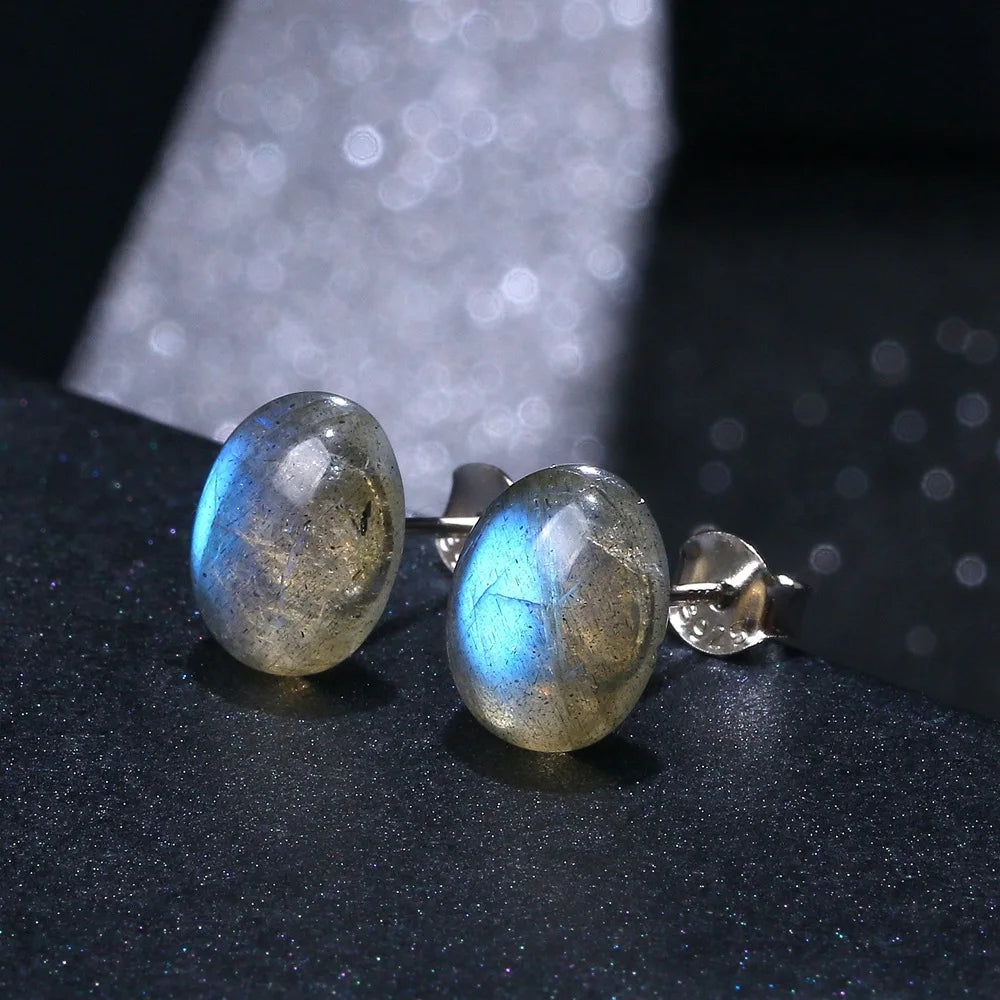 Clous d'Oreilles Labradorite Ovale – Reflets Bleus, Monture Argent Hypoallergénique