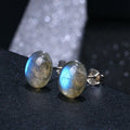 Clous d'Oreilles Labradorite Ovale – Reflets Bleus, Monture Argent Hypoallergénique