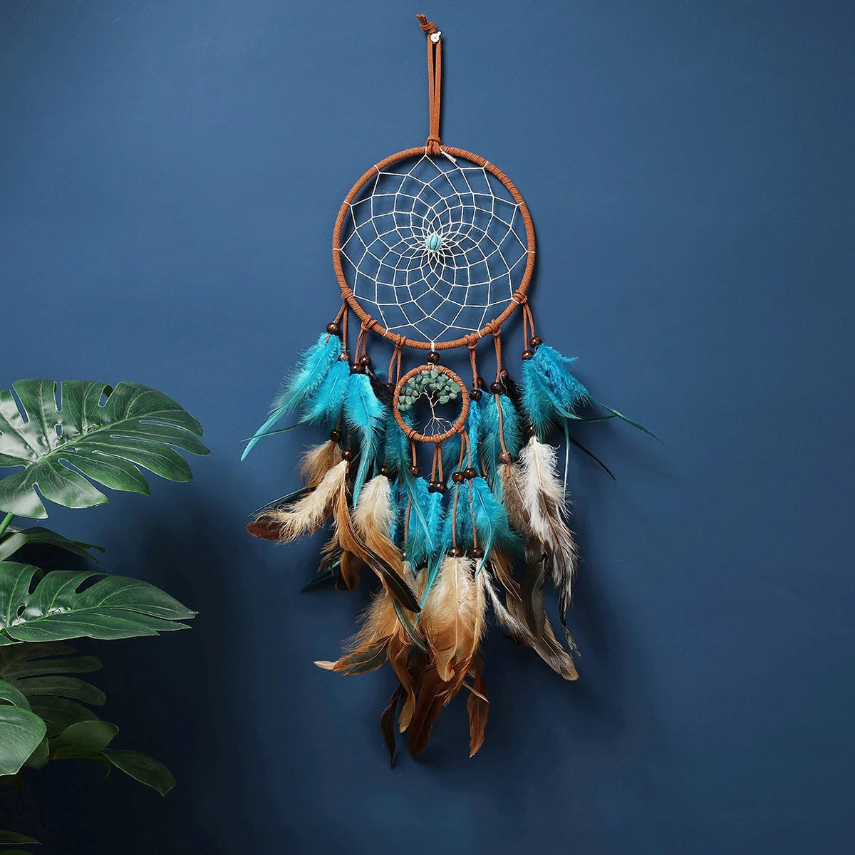 Attrape-Rêves aux Plumes Turquoise – Toile Tissée et Pierre au Centre, Décoration Bohème 60 cm