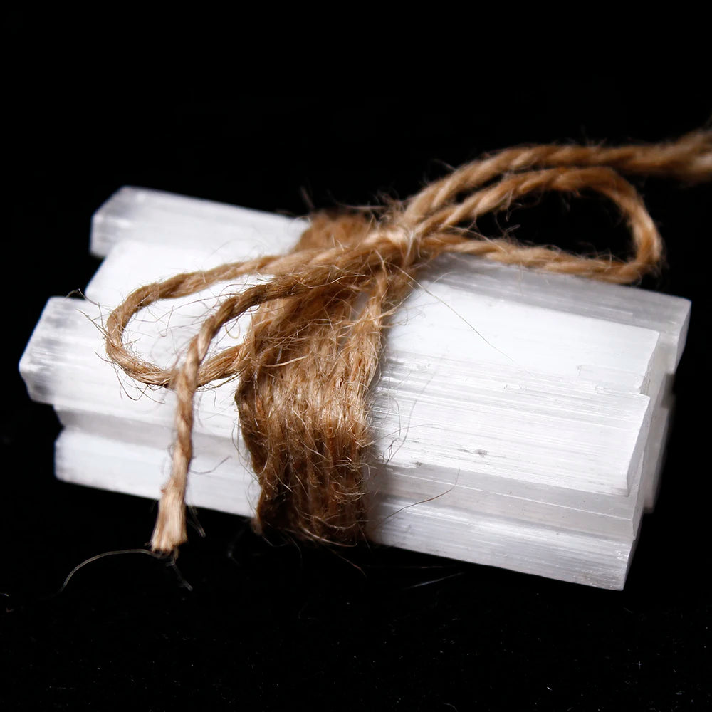 Lot de Bâtons de Sélénite du Maroc – Fagot de Bâtons Bruts Noués de Ficelle