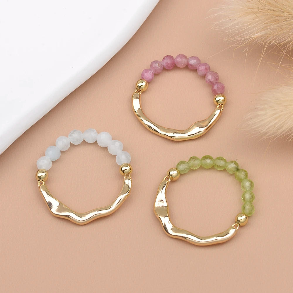 Bague Jonc Doré Ondulé et Perles de Pierre Naturelle 3 mm – Extensible, 10 Pierres