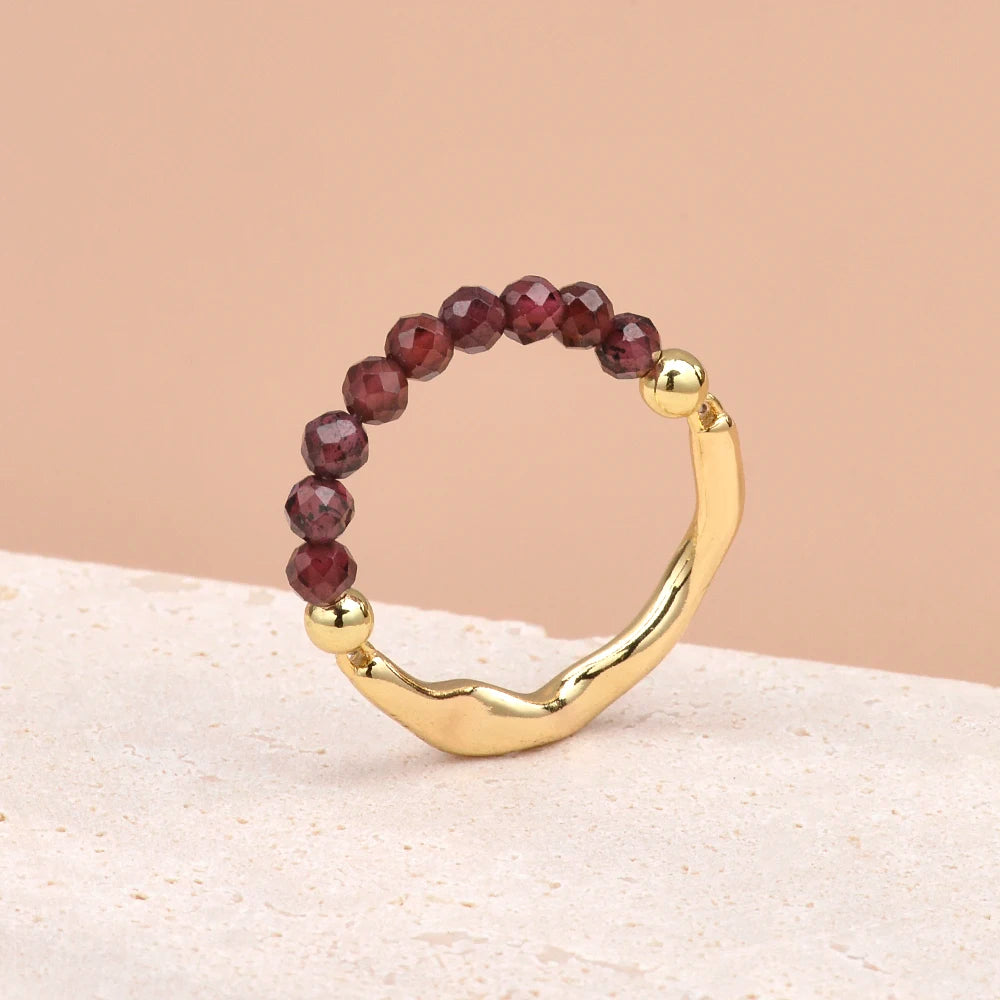 Bague Jonc Doré Ondulé et Perles de Pierre Naturelle 3 mm – Extensible, 10 Pierres