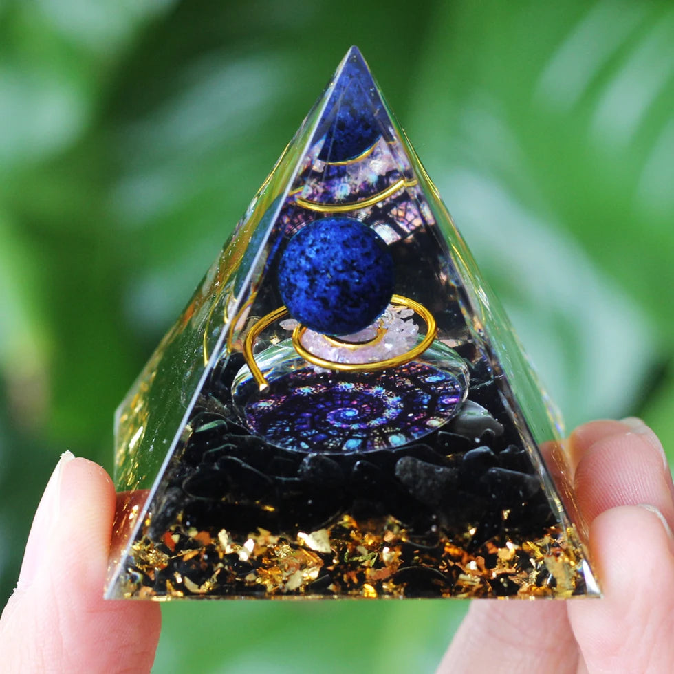 Pyramide d'Orgonite à Sphère de Pierre – 35 Modèles : Fleur de Vie, Lotus, Arbre de Vie, 7 Chakras