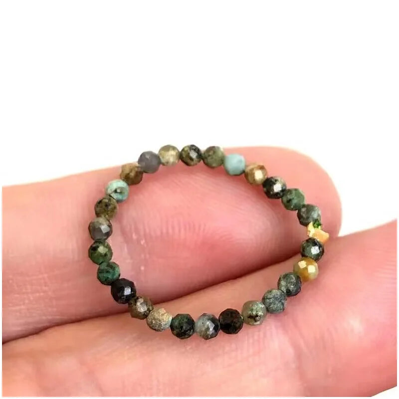 Bague Fine en Perles de Pierre Naturelle Facettées 2 mm – Extensible, 26 Pierres au Choix