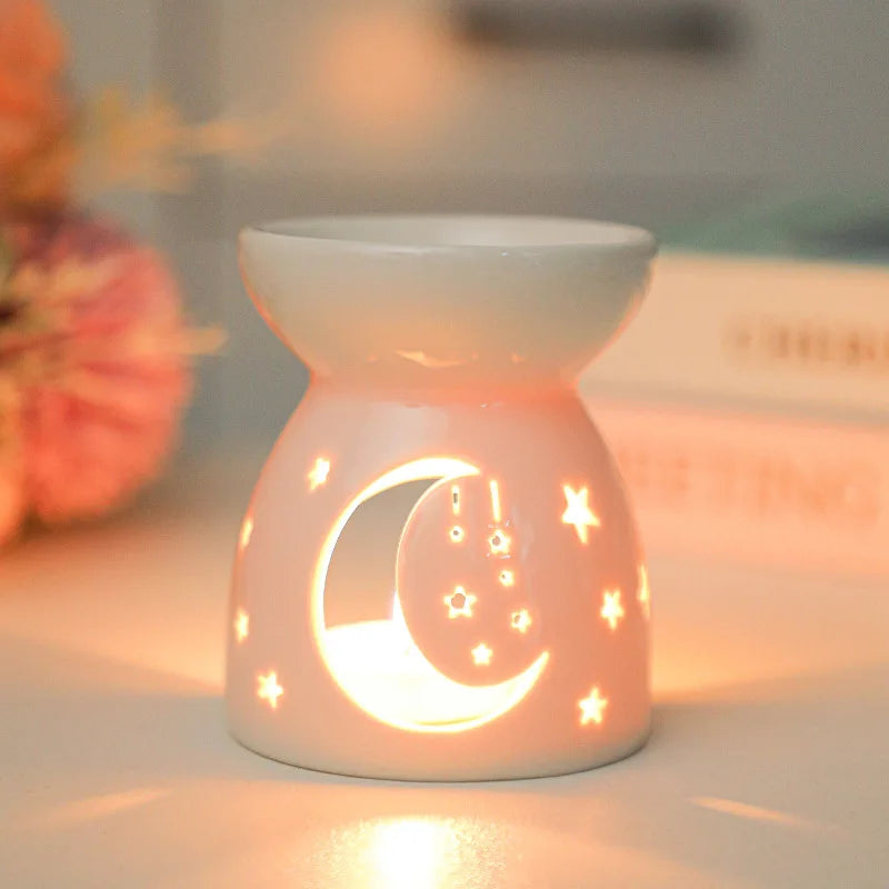 Brûle-Parfum en Céramique Blanche – Diffuseur à Bougie Ajouré : Lune, Fleurs, Cœur ou LOVE