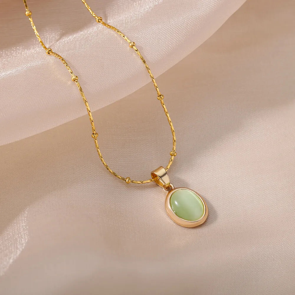 Collier Pendentif Ovale en Pierre – Acier Inoxydable Doré, Chaîne 45 cm, 13 Modèles