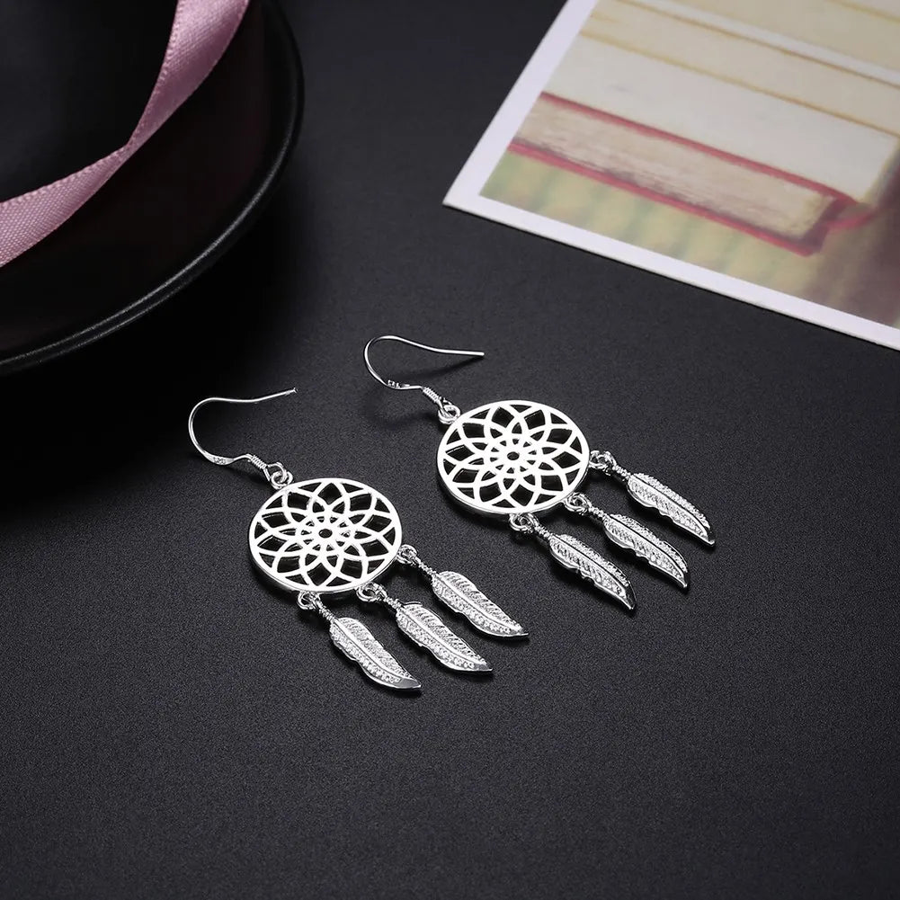 Boucles d'Oreilles Attrape-Rêves en Argent 925 – Cercle Tissé et Plumes Ajourées