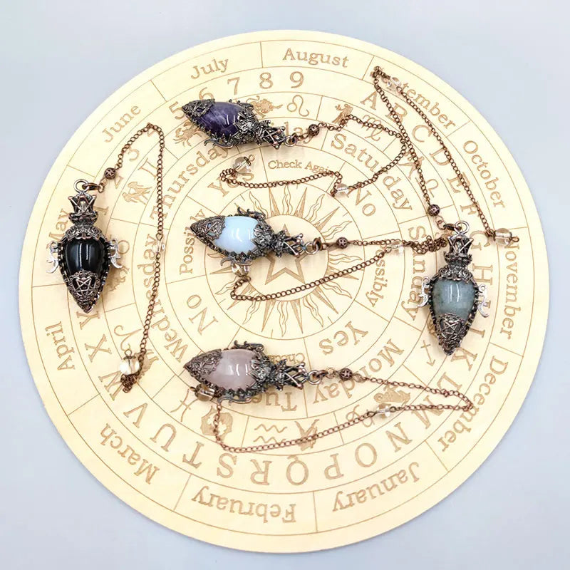 Pendule Divinatoire en Pierre Naturelle – Monture Vintage Ciselée, 8 Pierres et 2 Modèles
