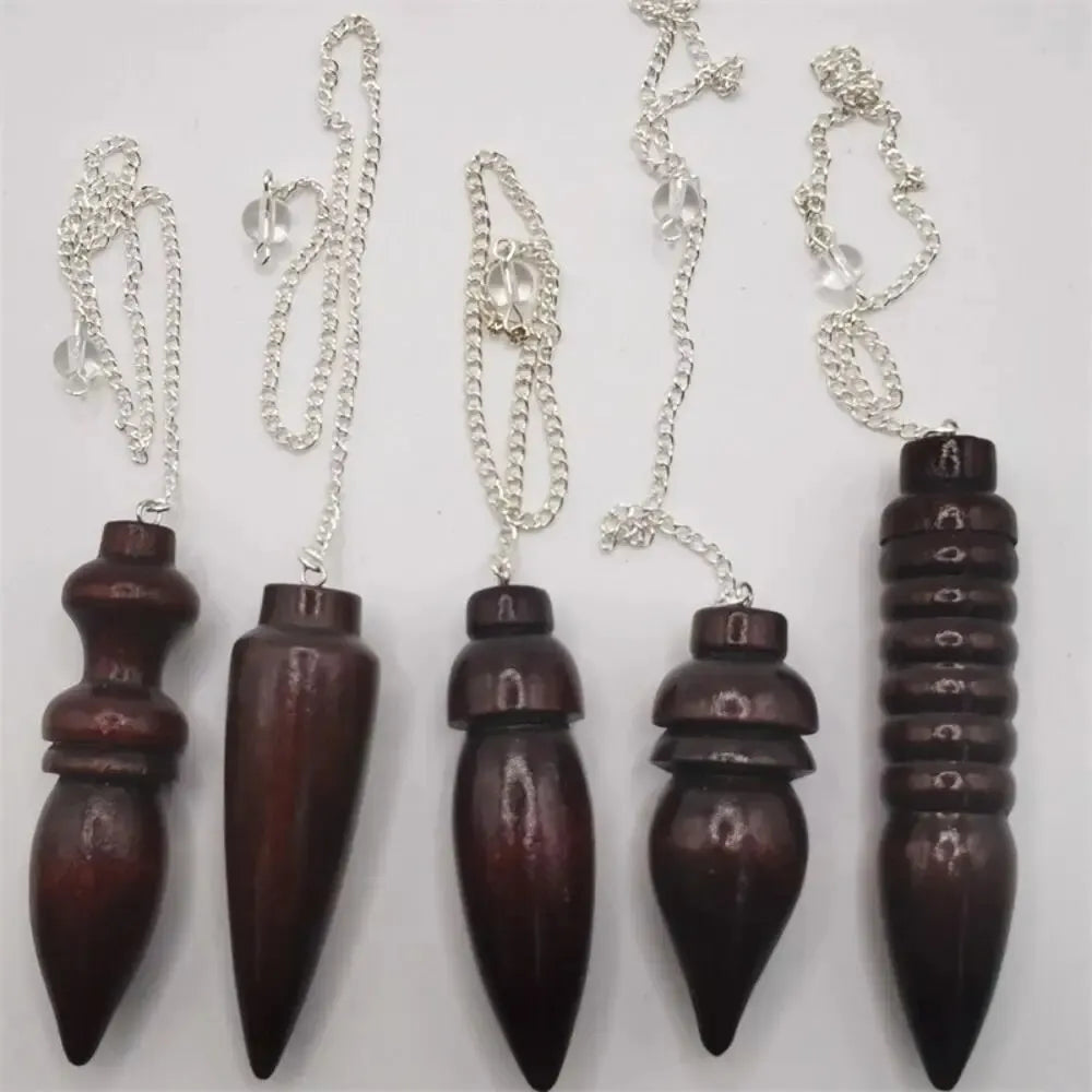 Pendule Égyptien en Bois Sombre Tourné – Pendule de Radiesthésie Karnak, Chaîne Simple ou 7 Chakras