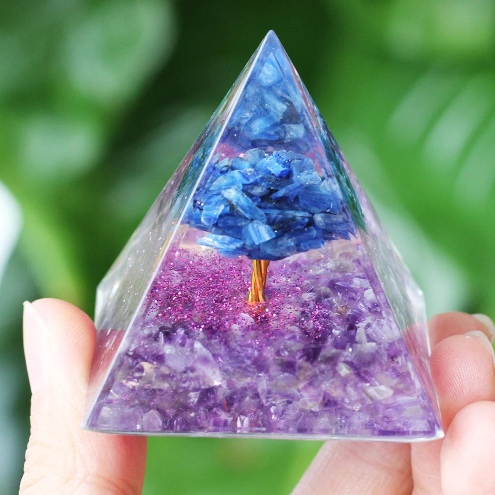 Pyramide d'Orgonite à Sphère de Pierre – 35 Modèles : Fleur de Vie, Lotus, Arbre de Vie, 7 Chakras