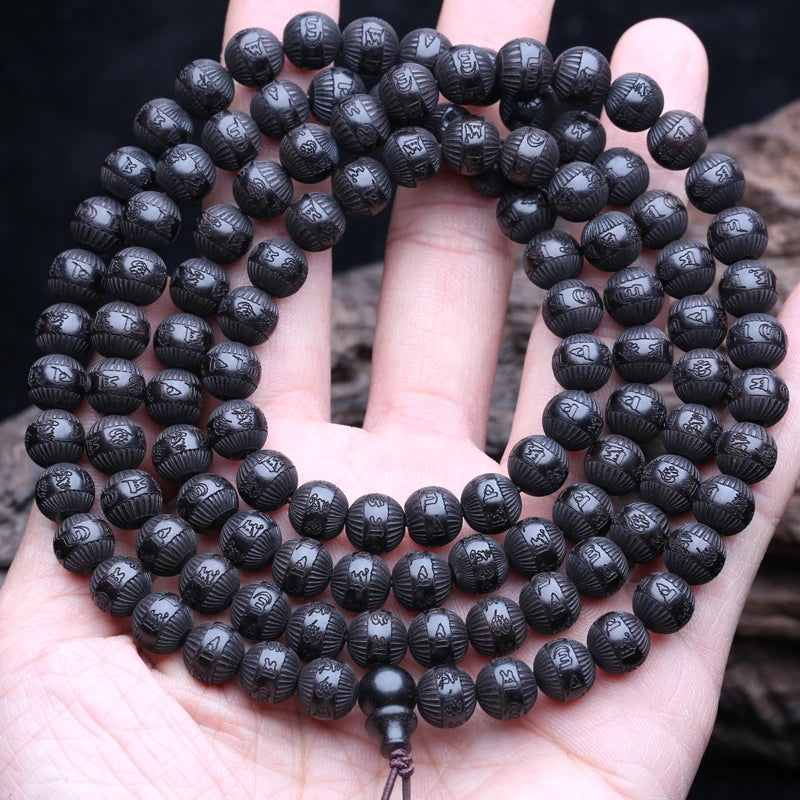 Mala Tibétain 108 Perles en Ébène Naturel – Perles Gravées, Rondes ou Tonneau, Collier ou Bracelet