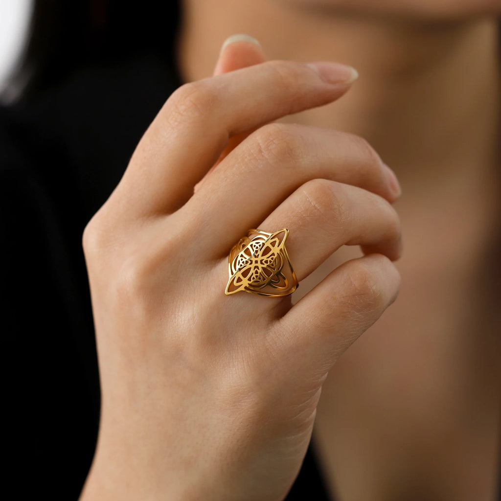Bague Nœud de Sorcière en Acier Inoxydable Femme et Homme – Nœud Celtique Ajouré, Argenté, Doré ou Noir, Bijou Ésotérique, Idée Cadeau