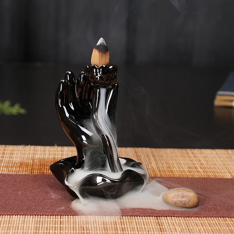 Brûleur d'Encens à Reflux Main de Bouddha et Lotus – Céramique Noire, Petit Modèle