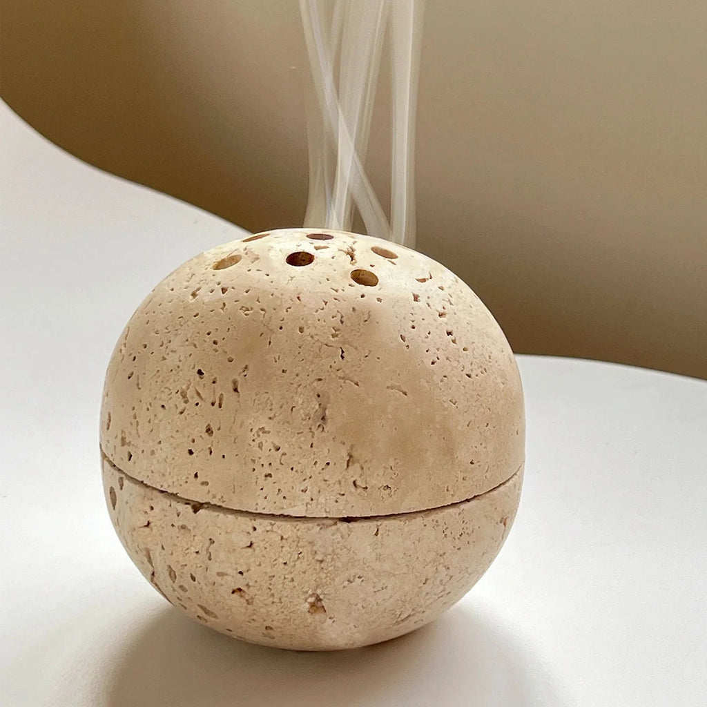 Brûle-Encens Sphère en Travertin – Boule à Couvercle Ajouré pour Résines, Palo Santo et Encens