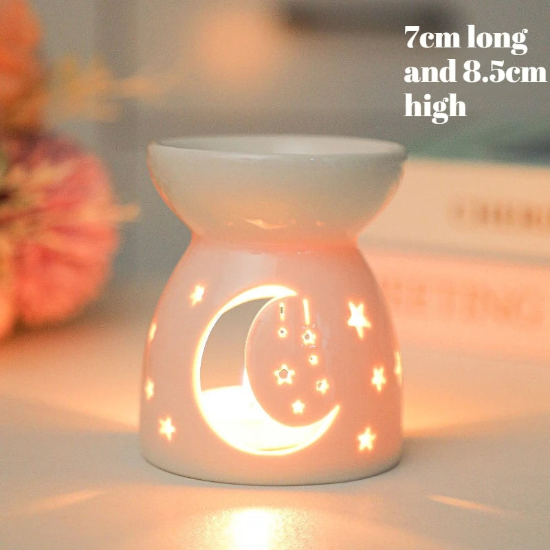 Brûle-Parfum en Céramique Blanche – Diffuseur à Bougie Ajouré : Lune, Fleurs, Cœur ou LOVE