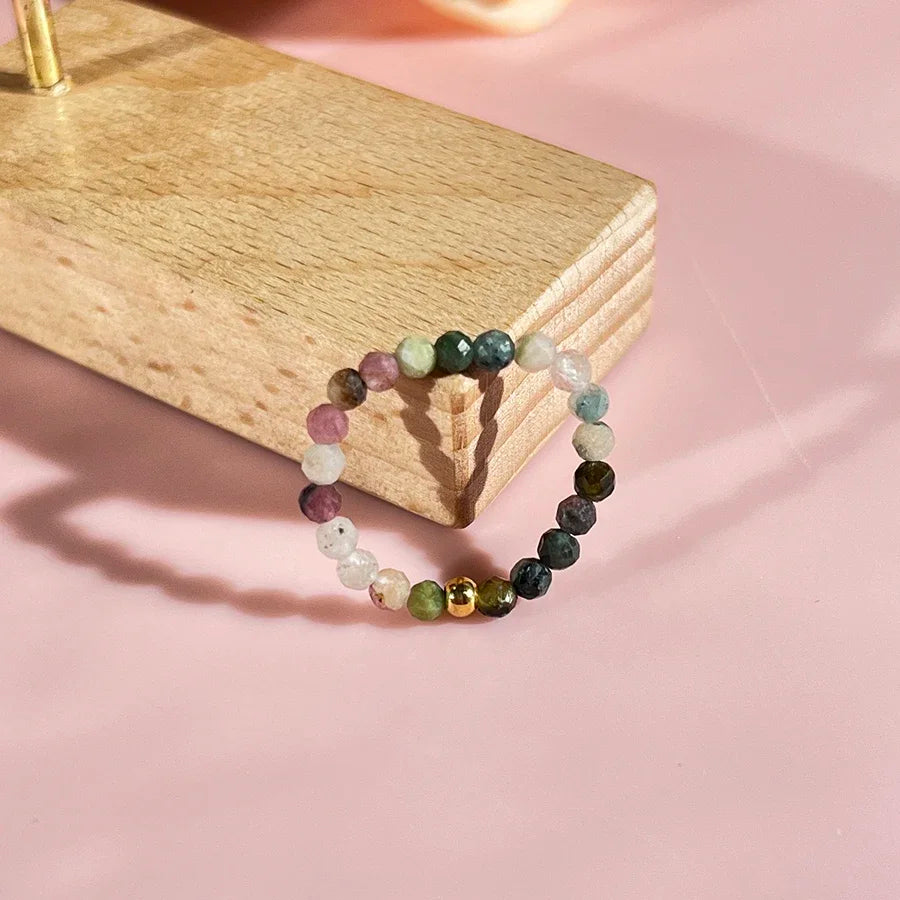 Bague Extensible en Perles Facettées 3 mm de Pierre Naturelle – Perle Dorée ou Argentée, 13 Pierres